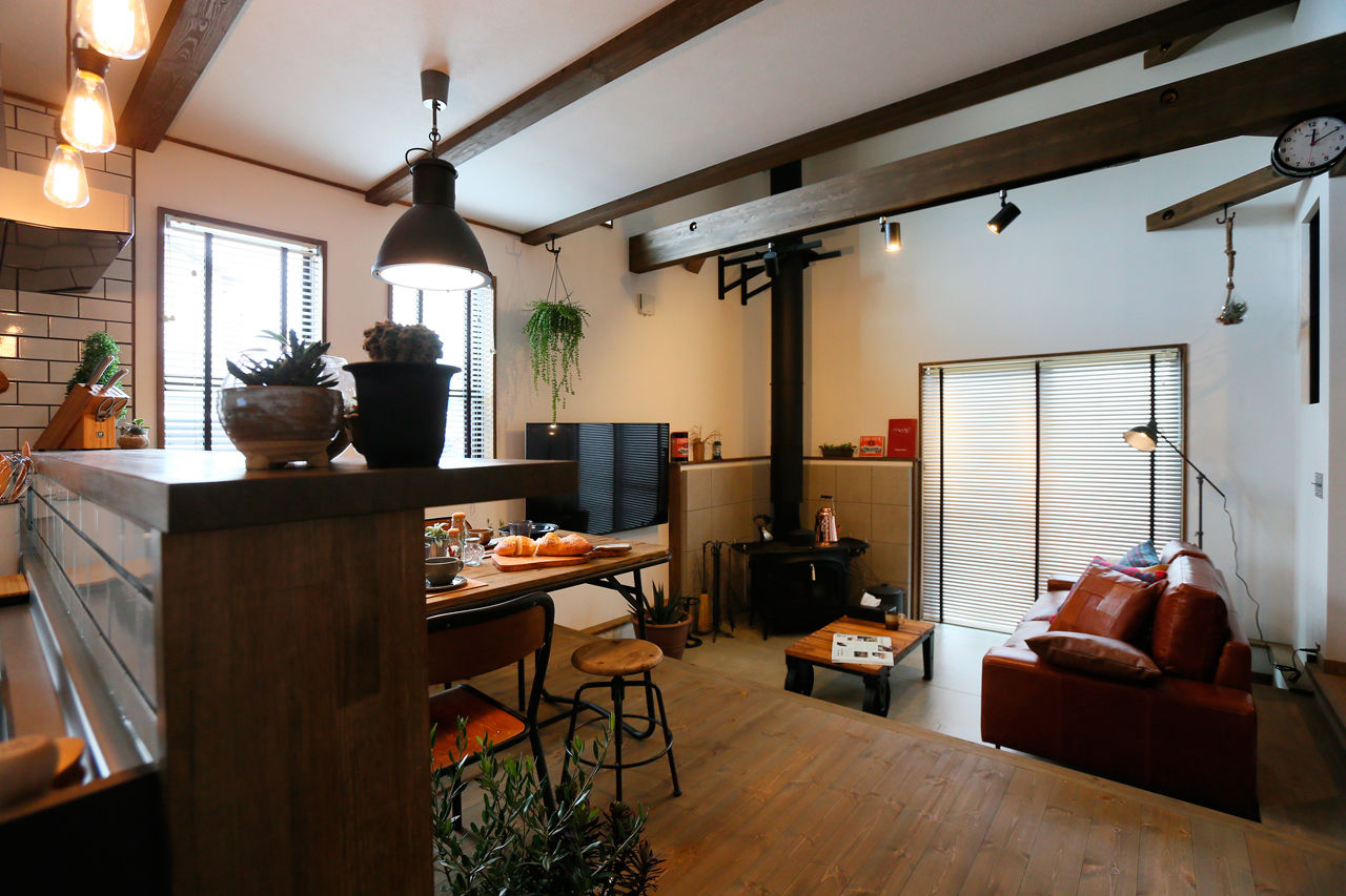 アクロスホーム 【BinO/上田市/1000万円台/間取り有/薪ストーブ】楽しい暮らし！大人インダストリアル「平屋＋ロフト」の家の建築実例画像7