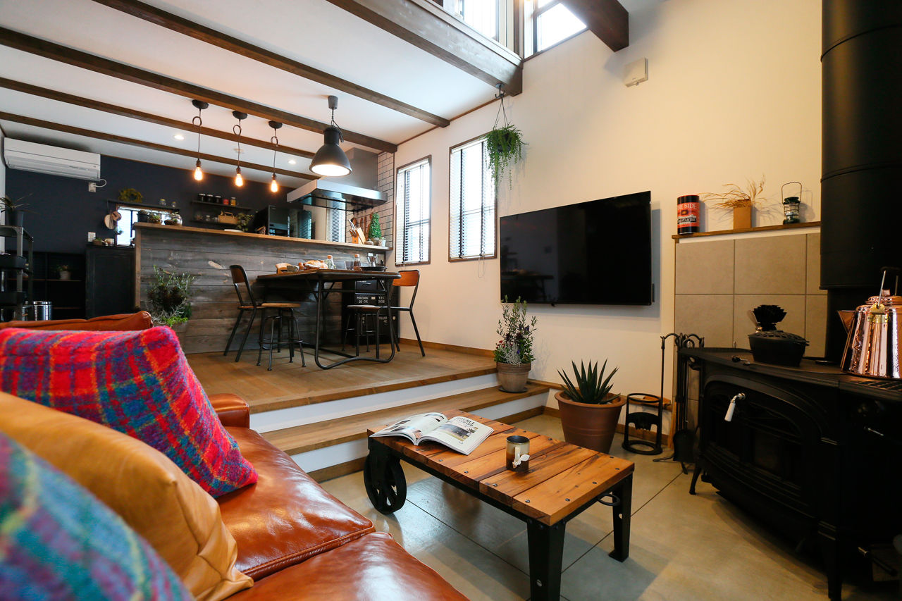 アクロスホーム 【BinO/上田市/1000万円台/間取り有/薪ストーブ】楽しい暮らし！大人インダストリアル「平屋＋ロフト」の家の建築実例画像8