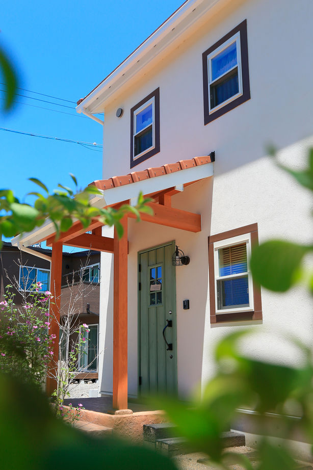 アクロスホーム 【1000万円台｜28坪｜間取り有】塗り壁外壁、木製キッチン…欲しかった「かわいい」が全部詰まった家の建築実例画像10