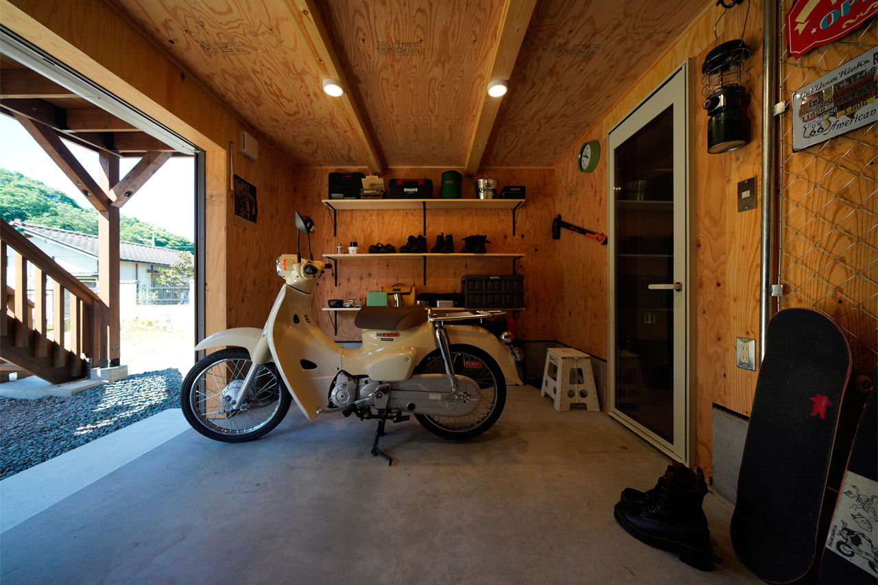 アクロスホーム 【BinO/スキップフロア/2000万円台/間取り有/ガレージ/薪ストーブ】 毎日がワクワクするって理想じゃない？の建築実例画像3