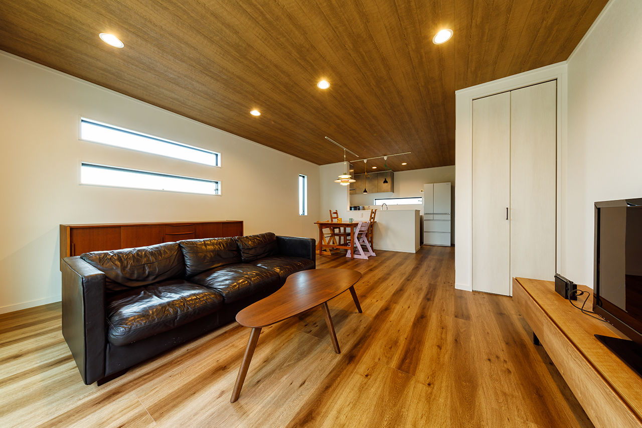 コタエルハウス（山岸工業） 【2000万円台/30坪台/間取り図/平屋】20畳の広々リビングでゆったり過ごす。お家グランピングのような毎日の建築実例画像3