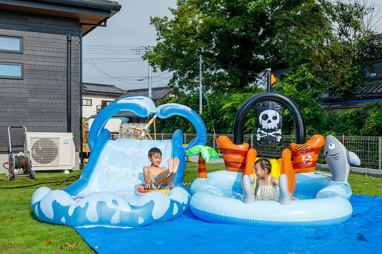 コタエルハウス（山岸工業） 【2000万円台/30坪台/間取り図/平屋】20畳の広々リビングでゆったり過ごす。お家グランピングのような毎日の建築実例画像10