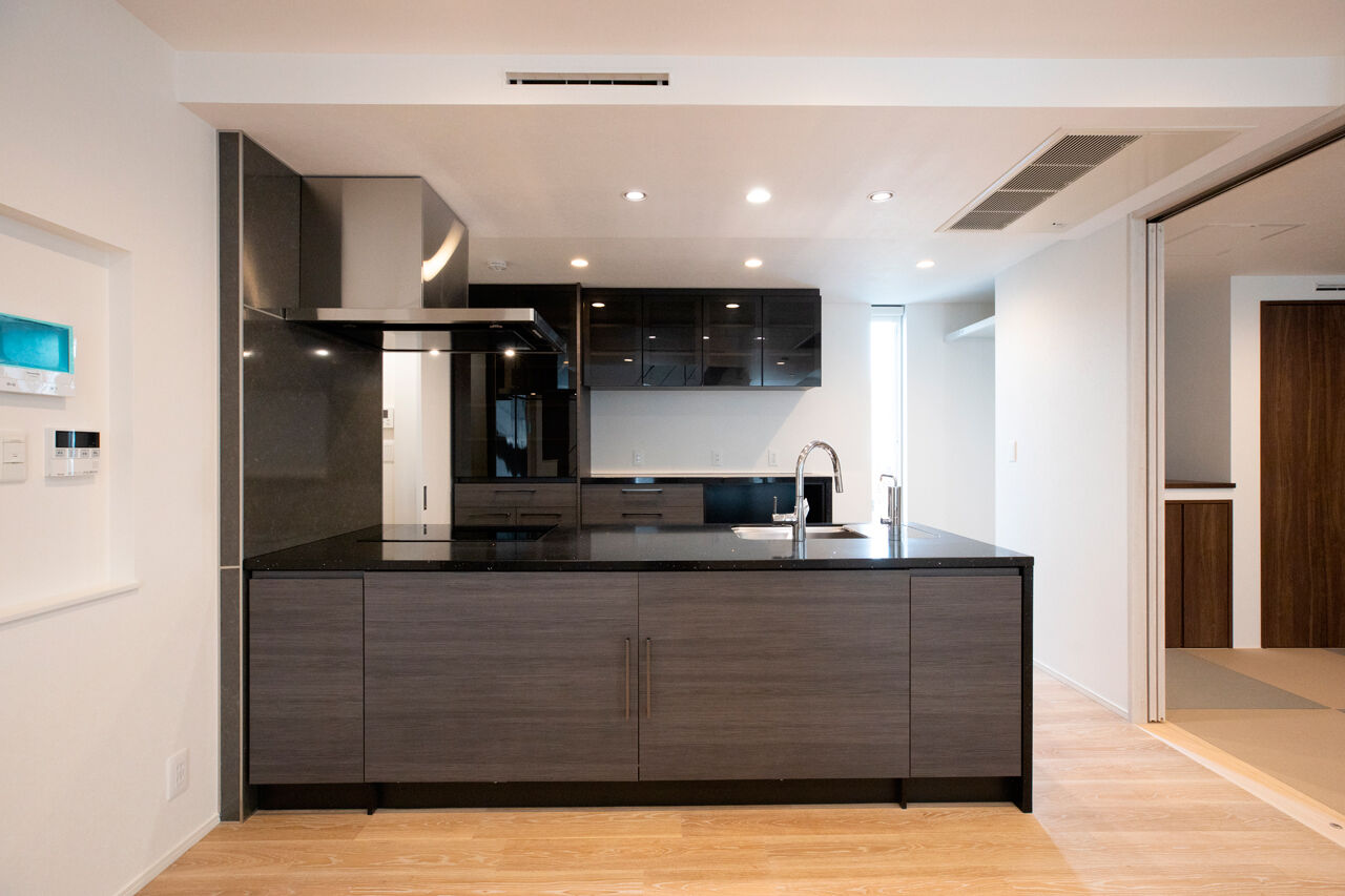 YAZAWALUMBER｜狭小特化 【敷地39坪/二世帯住宅/3階建て】全館空調で家中快適に。ビルトインガレージのある高性能な家の建築実例画像4