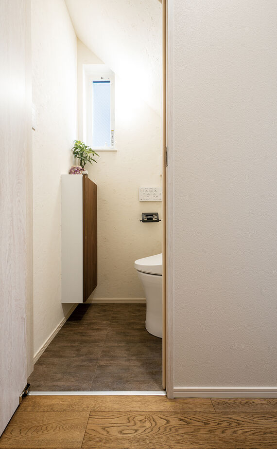 YAZAWALUMBER｜狭小特化 【敷地20坪/3階建て/ビルトインガレージ/3000万円台】狭小キューブハウスでハイスペックな家を実現！の建築実例画像11