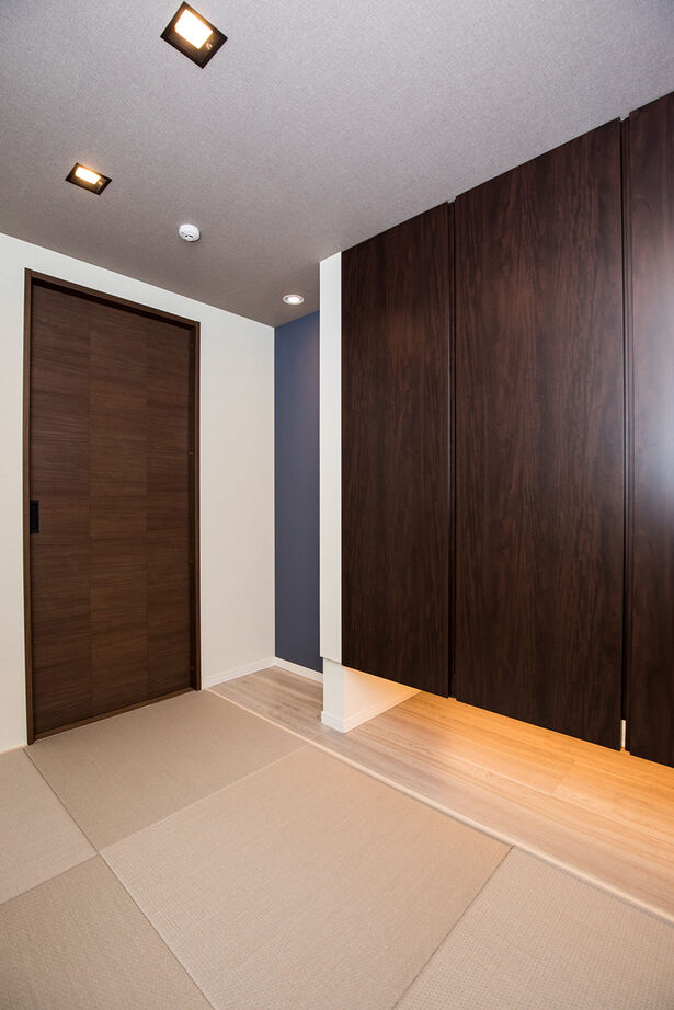 YAZAWALUMBER｜狭小特化 【敷地17坪/3階建て/ビルトインガレージ/2000万円台】狭小地にガレージも確保した、和室のある家の建築実例画像2