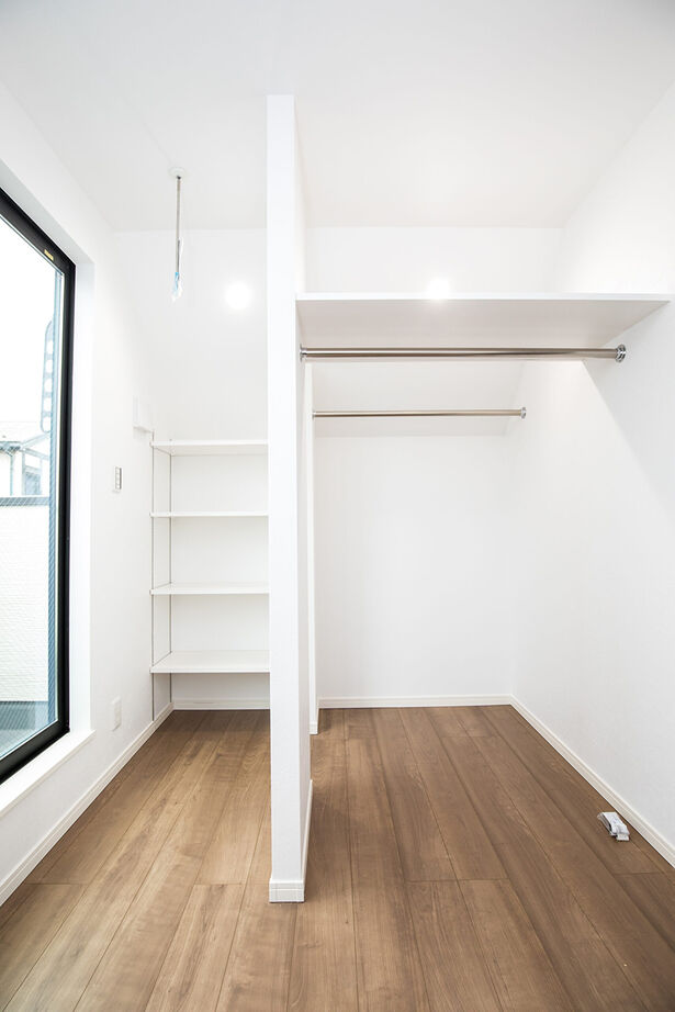 YAZAWALUMBER｜狭小特化 【敷地17坪/3階建て/ビルトインガレージ/2000万円台】狭小地にガレージも確保した、和室のある家の建築実例画像7