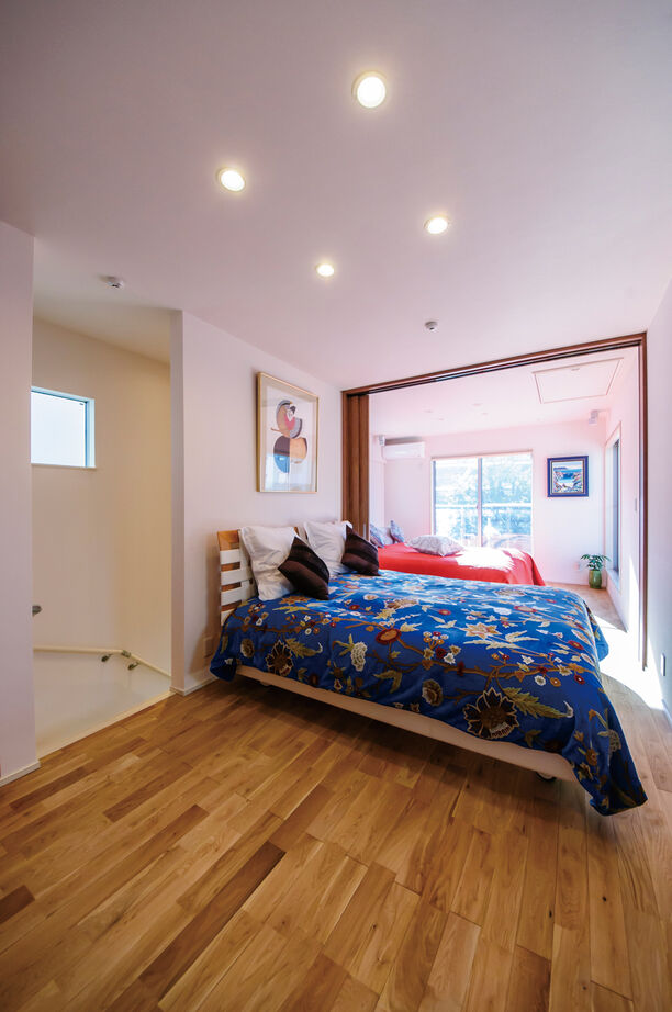 YAZAWALUMBER｜狭小特化 【敷地18坪/3階建て/ガレージ/3000万円台】狭小地でも門型フレームで車2台分のガレージを実現！の建築実例画像9