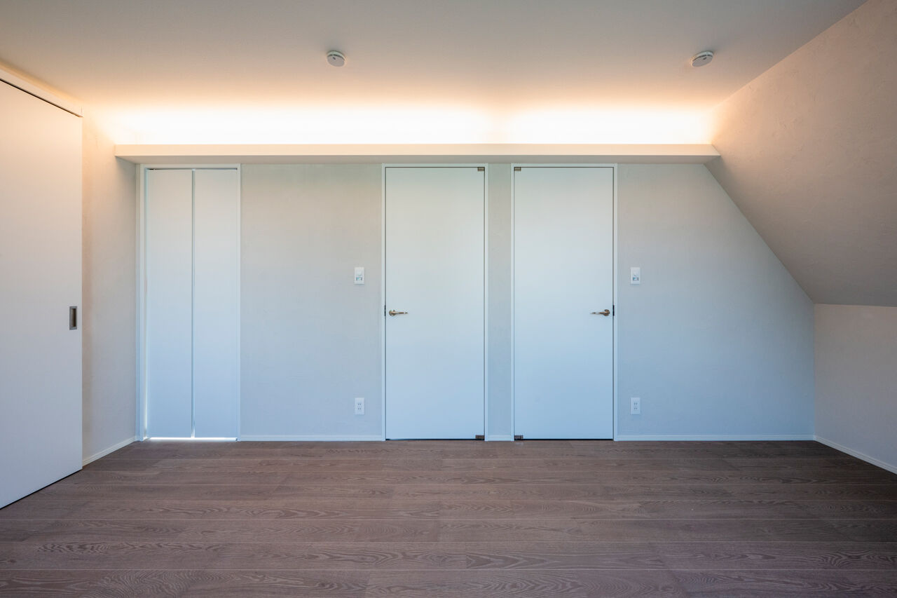 YAZAWALUMBER｜狭小特化 【敷地28坪/変形地/3000万円台】狭小の土地を活かす設計の工夫必見！白を基調とした心地よい住まいの建築実例画像7