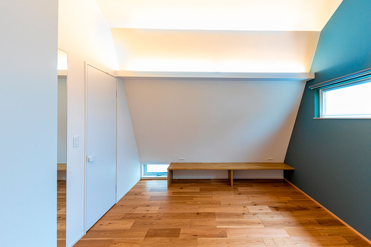 YAZAWALUMBER｜狭小特化 【敷地25坪/3階建て/ガレージ】木の温もりと緑の借景が心地よい。狭小で屋上付きの技術力が光る家の建築実例画像6