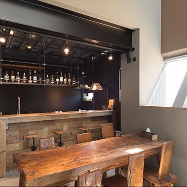 アナタカラ建設 【大阪府/インナーガレージ/50坪台】スタイリッシュ&ヴィンテージな3階建て住宅の実例（間取り図有）の建築実例画像2