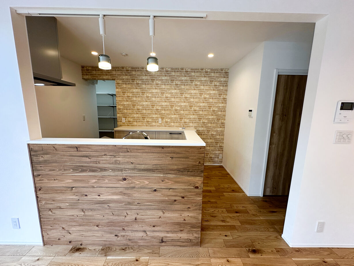 ネクストイノベーション 【山形県/ガス乾燥機付】明るい吹き抜けの開放感が魅力なアメリカンテイストの家の建築実例画像5