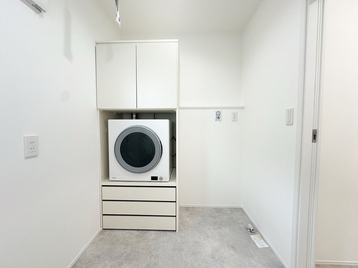 ネクストイノベーション 【山形県/ガス乾燥機付】明るい吹き抜けの開放感が魅力なアメリカンテイストの家の建築実例画像7