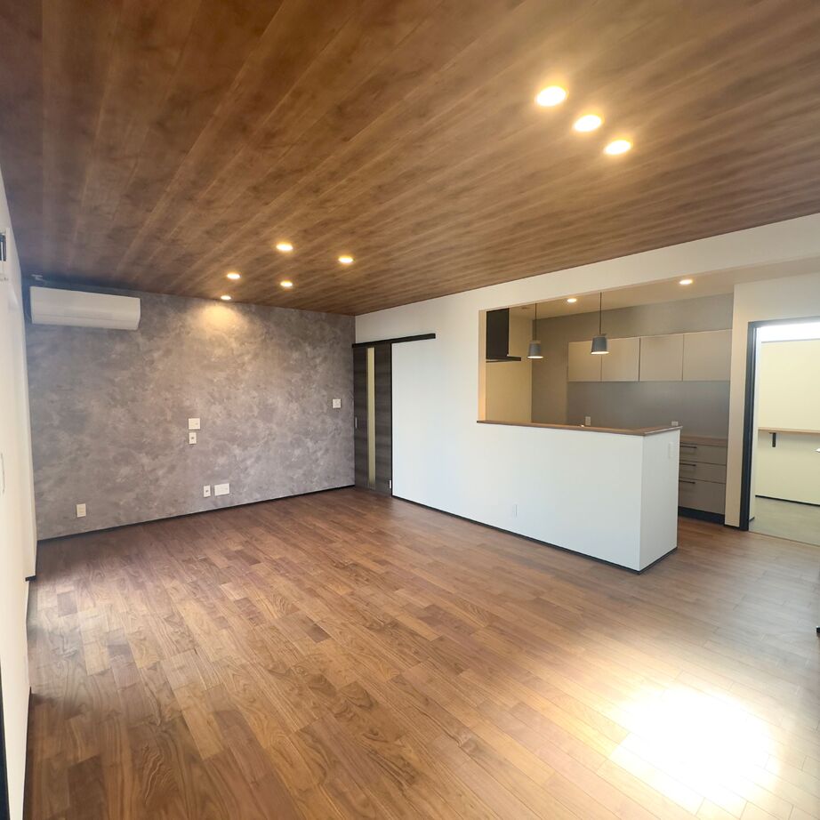 ネクストイノベーション 【山形県/リビングイン階段】インダストリアルな魅力が詰まった家族の住まいの建築実例画像2