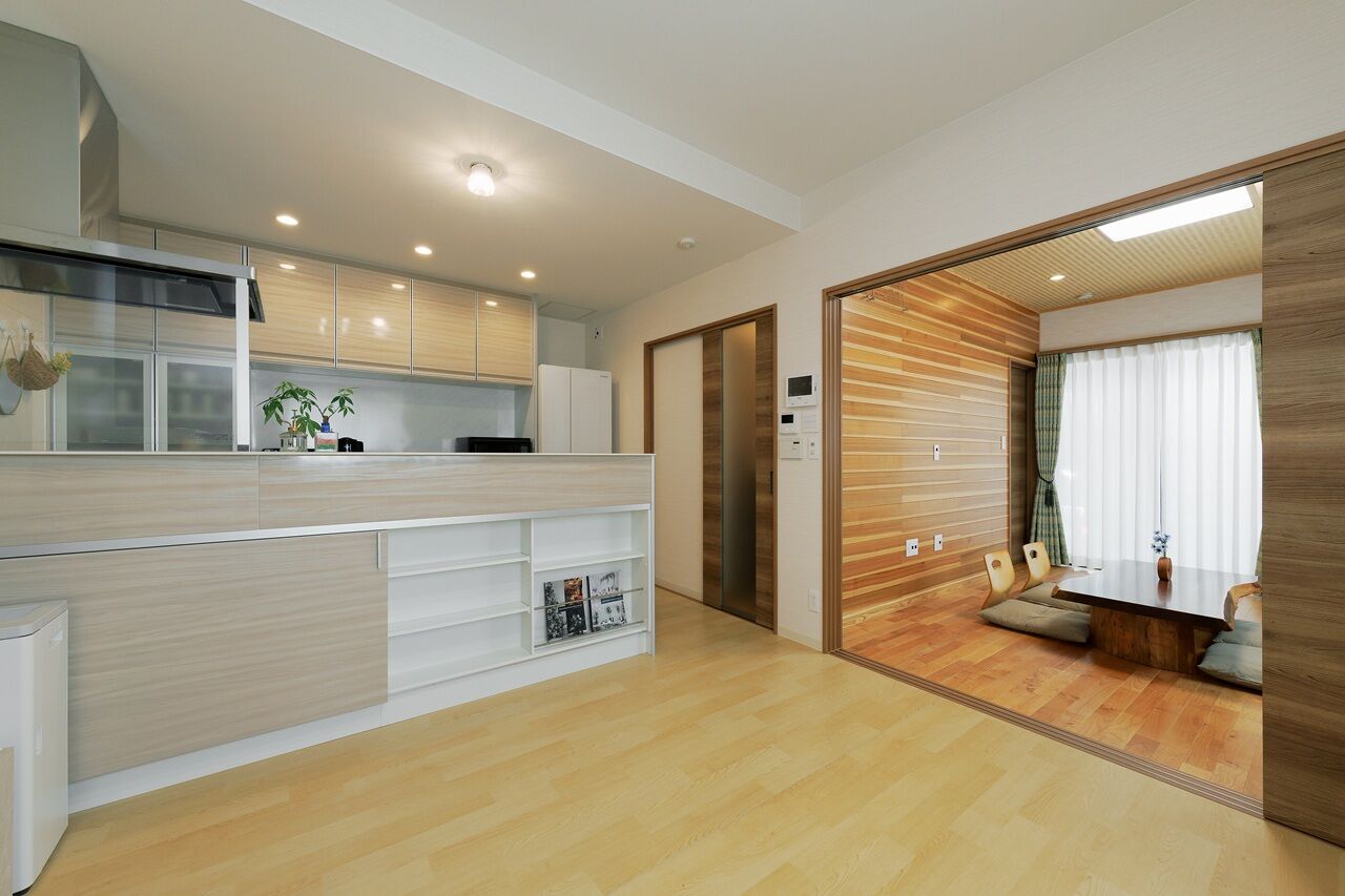 眞工務店 【30坪/長期優良住宅/BELS★5】狭小地でも、駐車場2台分＆ゆとりのある住空間を実現！の建築実例画像2