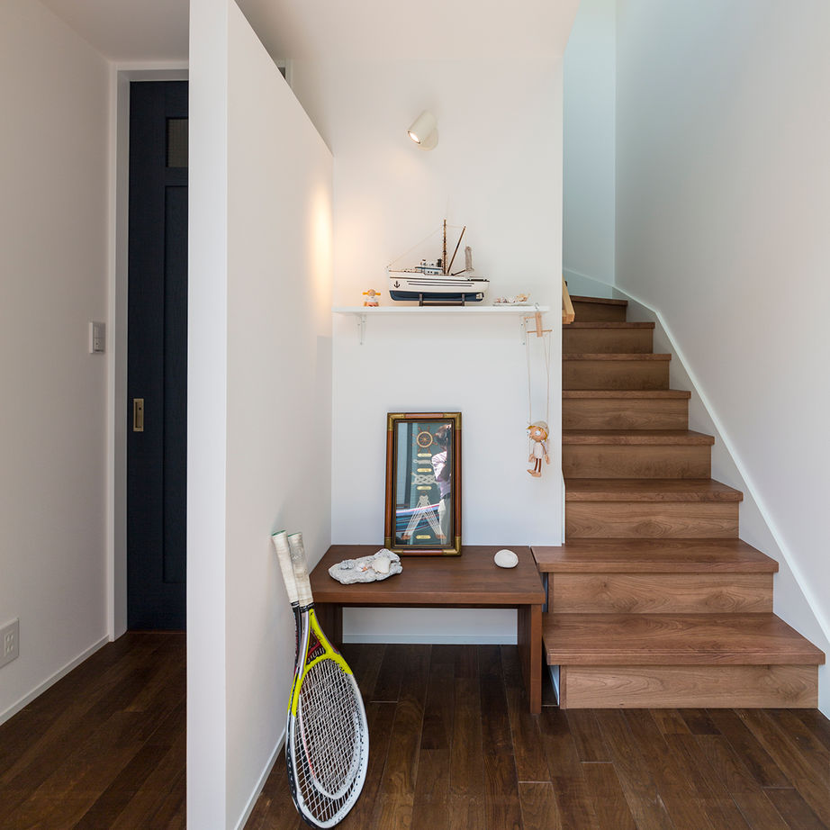 オークデザインハウス（オークス建設） 【2000万円～2499万円で建てた二世帯】吹抜けリビング×中庭×趣味を大事にする空間×環境を活かしたデザインの建築実例画像7