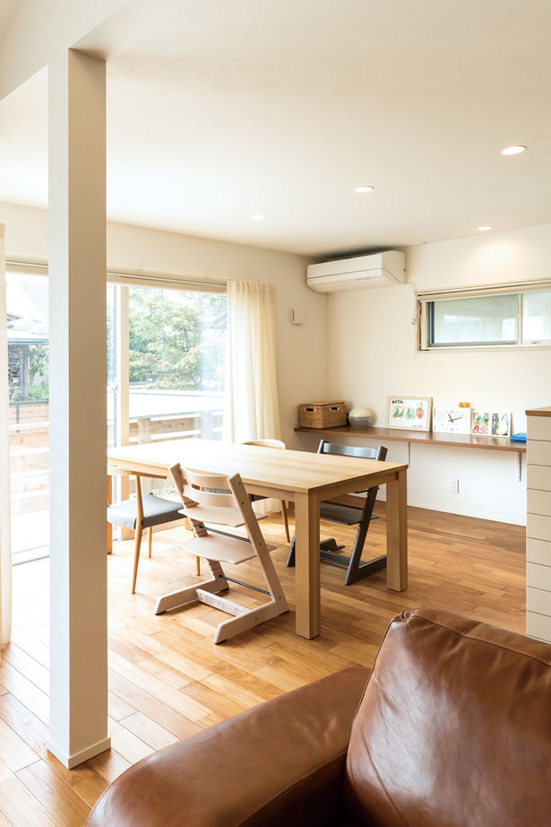 オークデザインハウス（オークス建設） 【2000万円～2499万円で建てた家】オーク無垢床×屋久島地杉のウッドデッキ×数年後の快適性を配慮した住まいの建築実例画像4