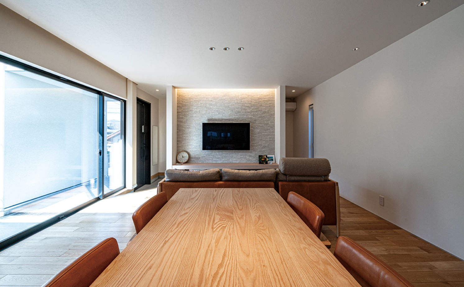 オークデザインハウス（オークス建設） 【2500万円～2999万円】パティオを囲む開放的な平屋。家族4世代が心地よく暮らす、デザイン性と機能が共存の建築実例画像7