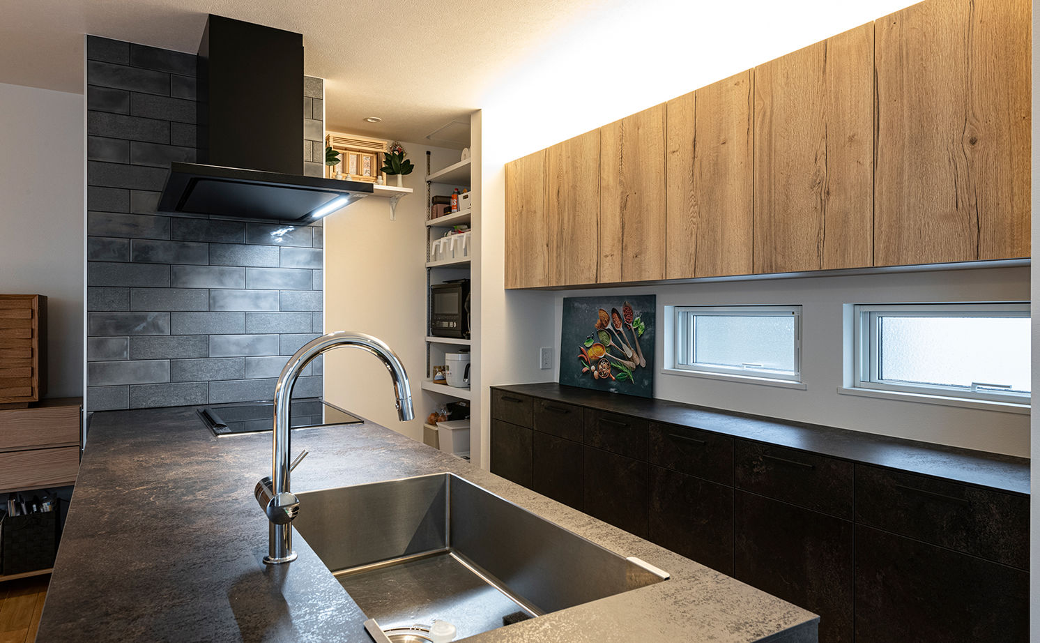 オークデザインハウス（オークス建設） 【2500万円～2999万円】パティオを囲む開放的な平屋。家族4世代が心地よく暮らす、デザイン性と機能が共存の建築実例画像10