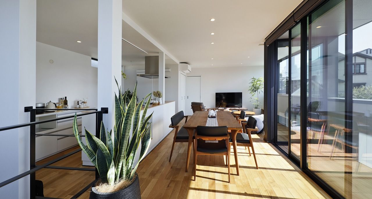 オークデザインハウス（オークス建設） 【2500万円～3000万円】空と住まう２階リビングのある家×Villa空間の建築実例画像3