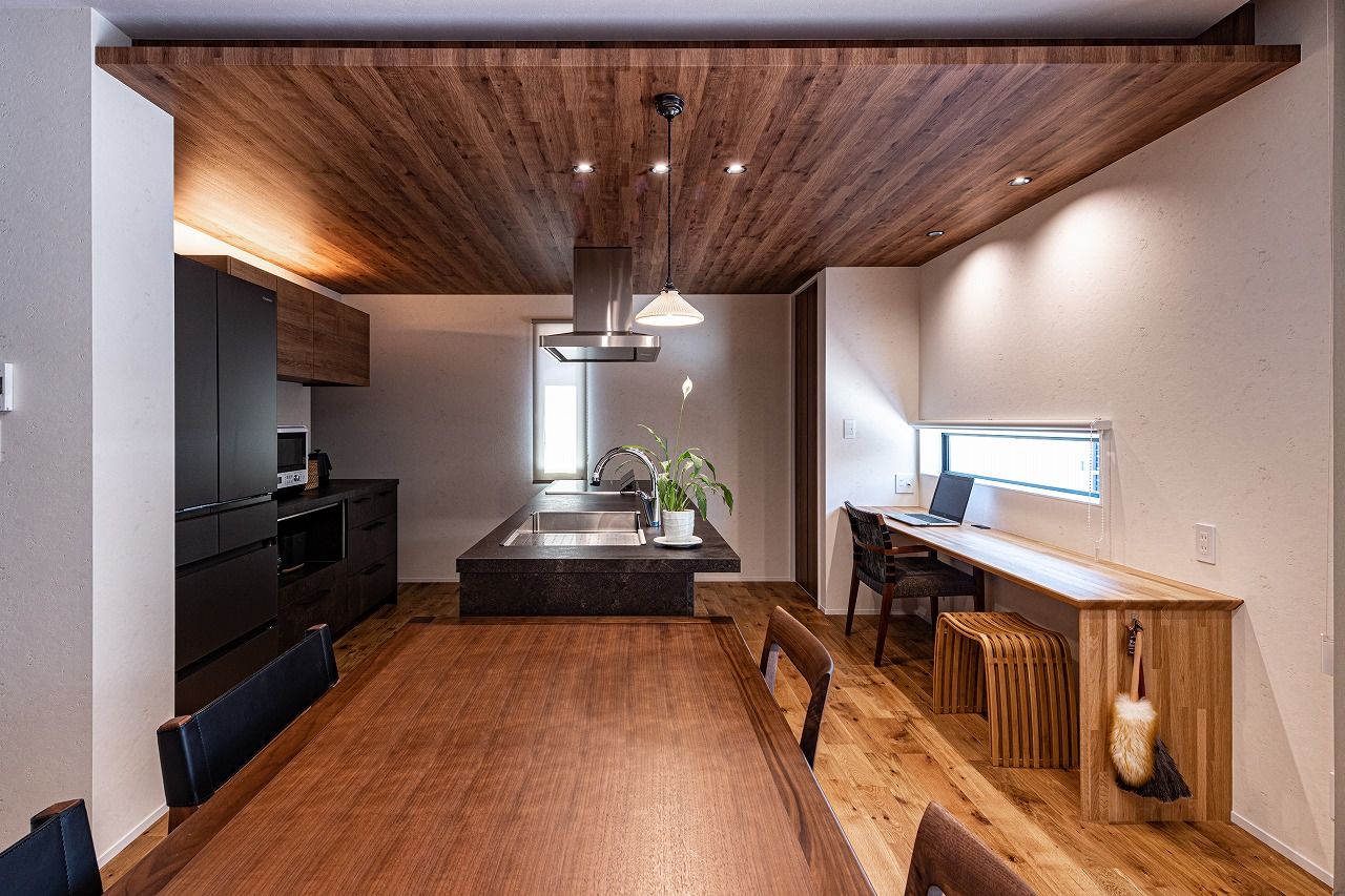 オークデザインハウス（オークス建設） 【2000万円～2499万円で建てた家】子育てと将来を考えたスタイリッシュな住まいの建築実例画像3