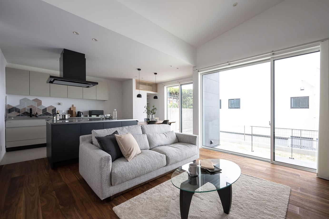 オークデザインハウス（オークス建設） 【2000万円～2499万円で建てた家】心落ち着く惺かな暮らしを。アウトドアリビングの建築実例画像5