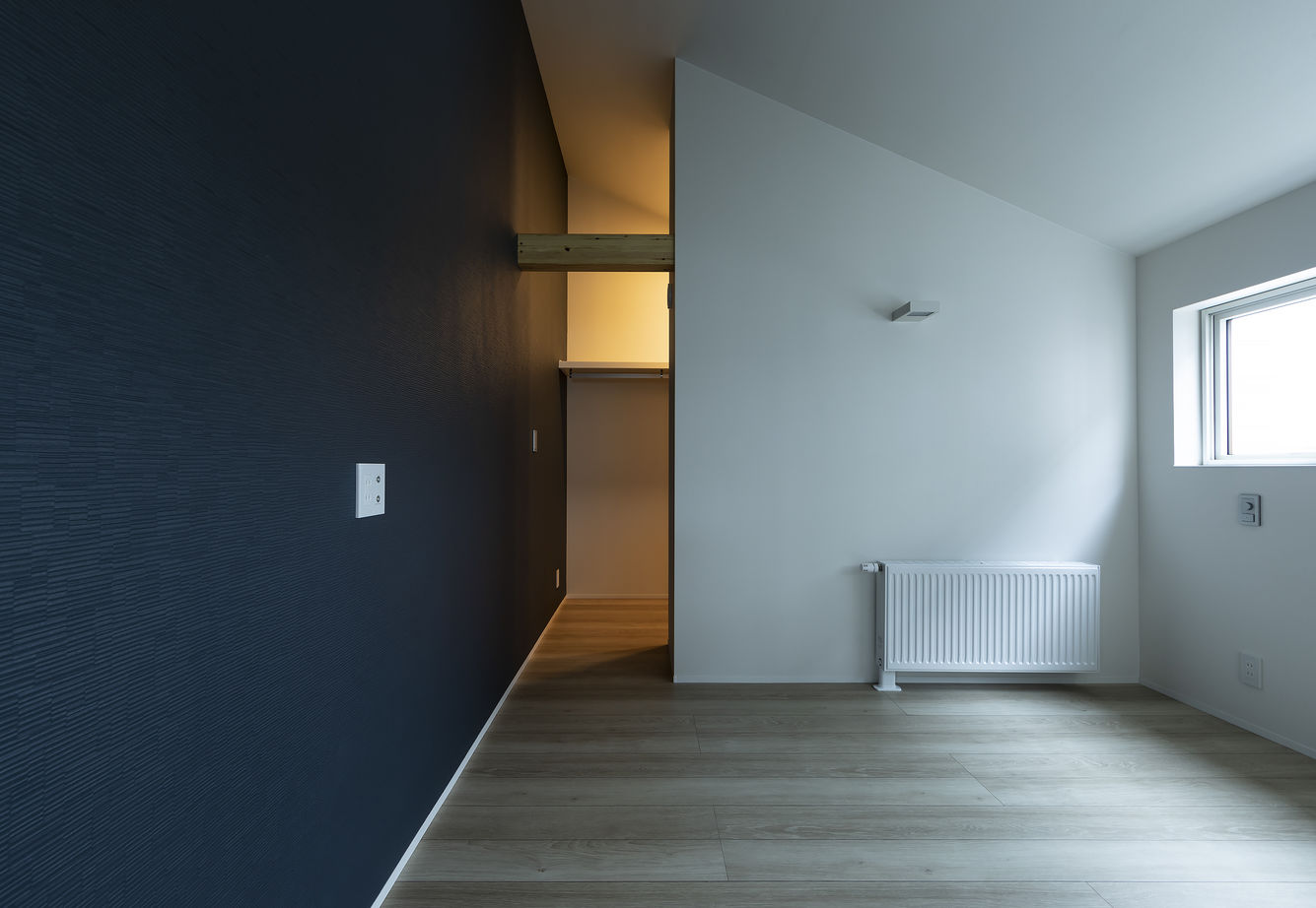 STV興発 【札幌市/4人家族(子ども2人)/書斎】スキップフロアと吹き抜けがつくる開放的な空間が広がる住まいの建築実例画像10