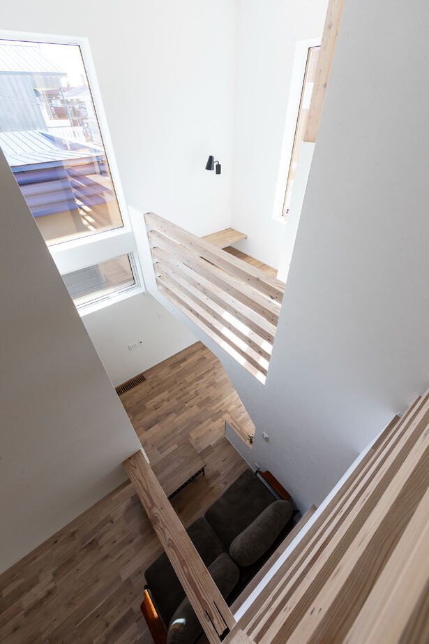 STV興発 【札幌/3LDK/収納充実 /吹き抜け/開放感】広がりと温もりを感じる住まいの建築実例画像7