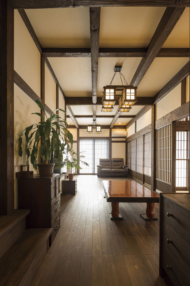 東創プランニングサービス 【2000万円】【間取り有】長年住み継いだような雰囲気の古民家スタイルのガレージハウスの建築実例画像6