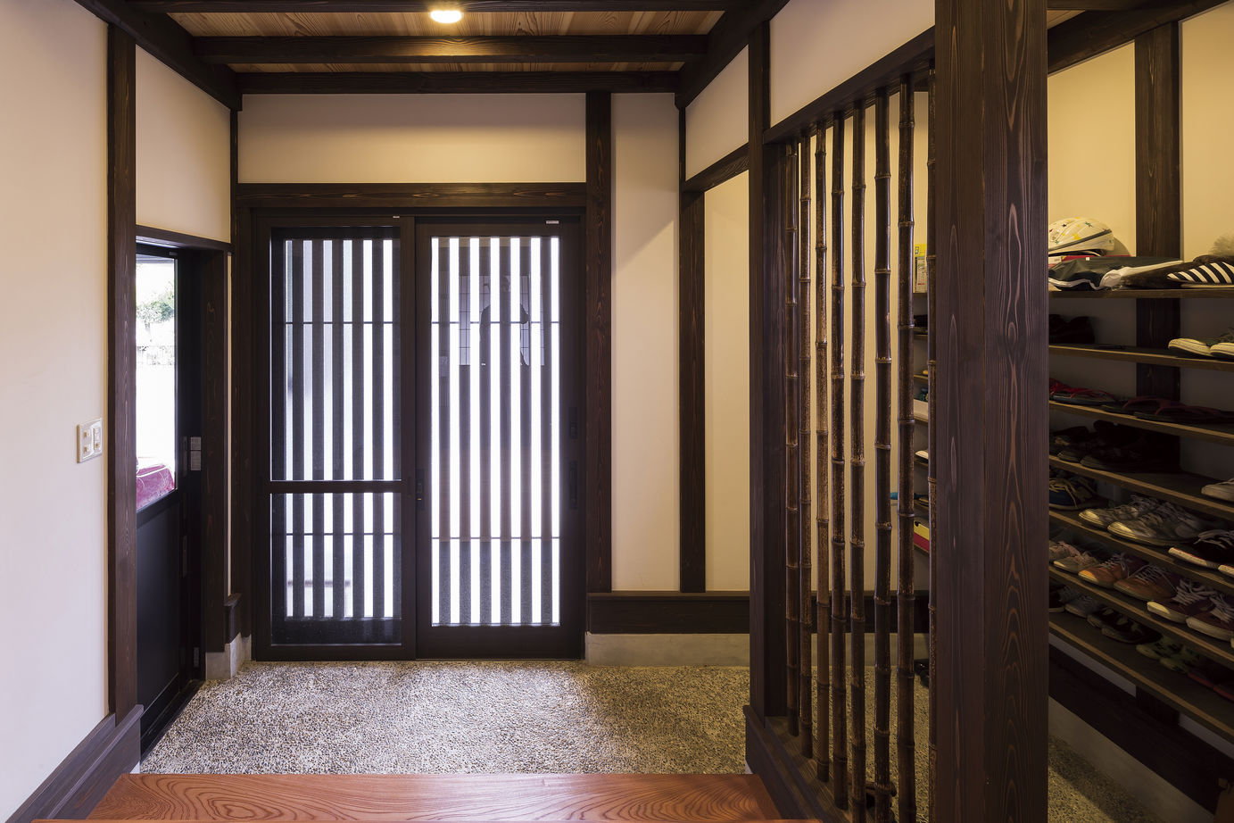 東創プランニングサービス 【2000万円】【間取り有】長年住み継いだような雰囲気の古民家スタイルのガレージハウスの建築実例画像8