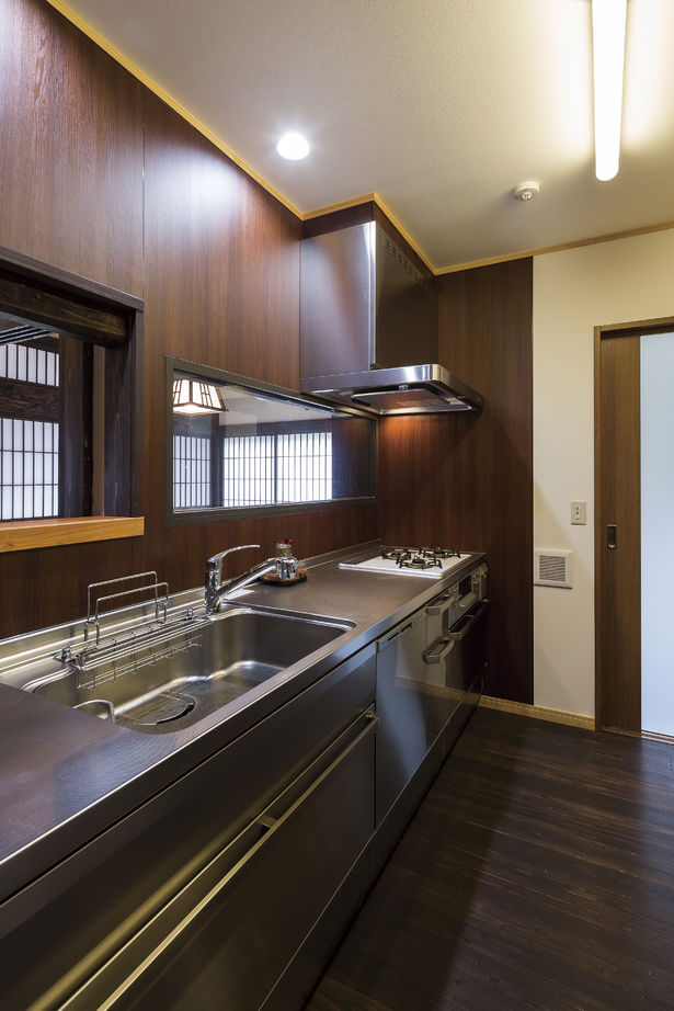 東創プランニングサービス 【2000万円】【間取り有】長年住み継いだような雰囲気の古民家スタイルのガレージハウスの建築実例画像9