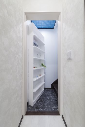 東創プランニングサービス 【間取り有/インナーガレージ】「車が主役のガレージハウスが建てたい！」そんな夢を土地探しからサポートの建築実例画像8