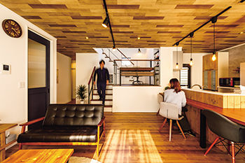 東創プランニングサービス 【1000万円台】造作家具たっぷり。無垢&アイアンのクールなインダストリアル・スタイルの家【間取り有】の建築実例画像2