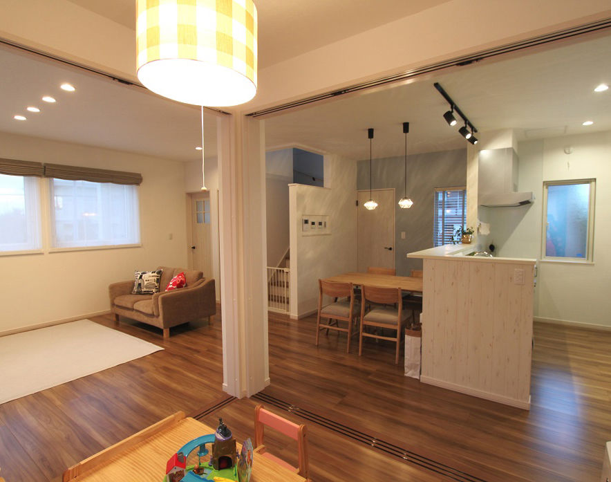 ホーム企画センター 【2500万円～2999万円】北欧カフェ風のナチュラルカラーに癒される住まい（間取図有／4LDK）の建築実例画像2