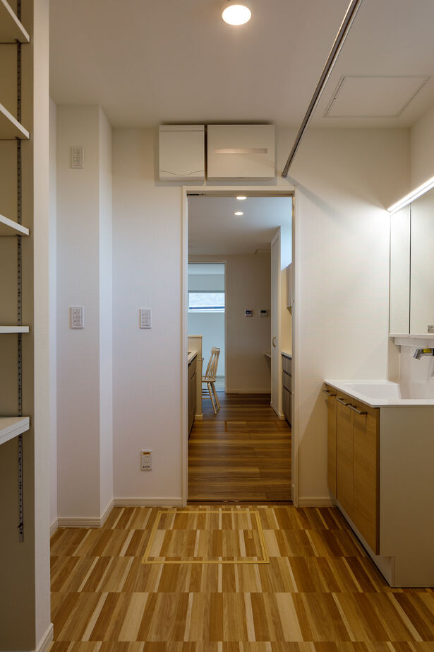 ホーム企画センター 【札幌市/北欧】白と木目が織り成す、心地良いカフェ風の住まいの建築実例画像9