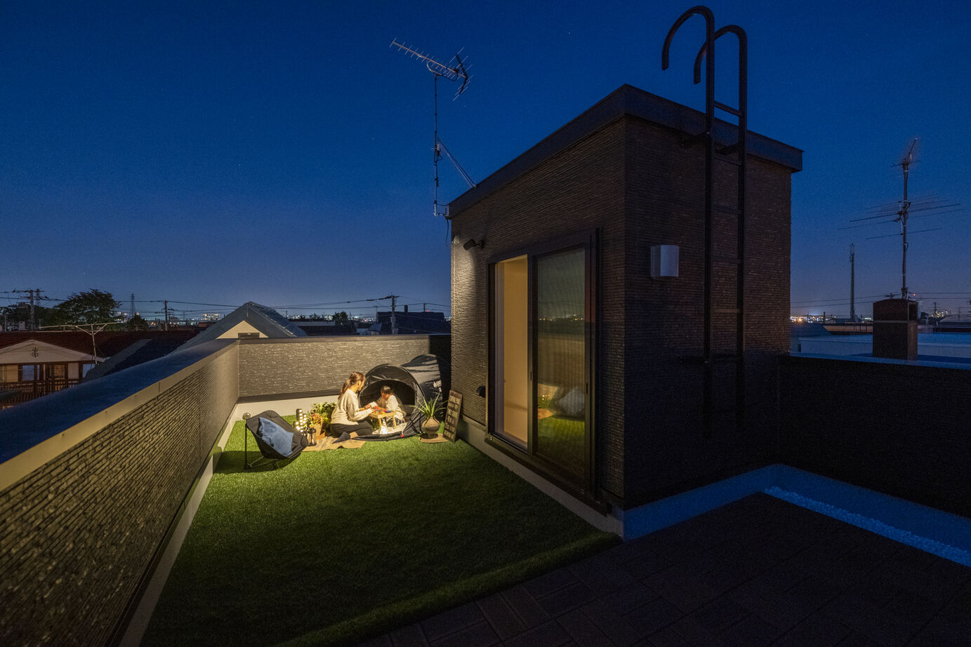 ホーム企画センター 【札幌市】コンクリートとボタニカルが共存する屋上庭園のある住まいの建築実例画像8