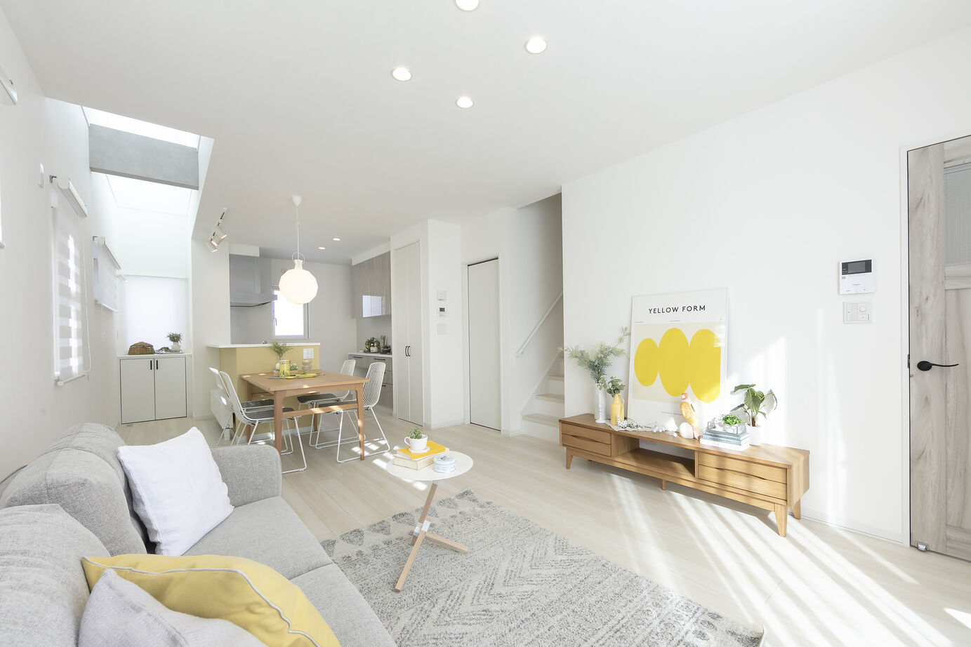 ホーム企画センター 【札幌市】北欧モダンインテリアが映える彩色豊かな暮らしの建築実例画像2