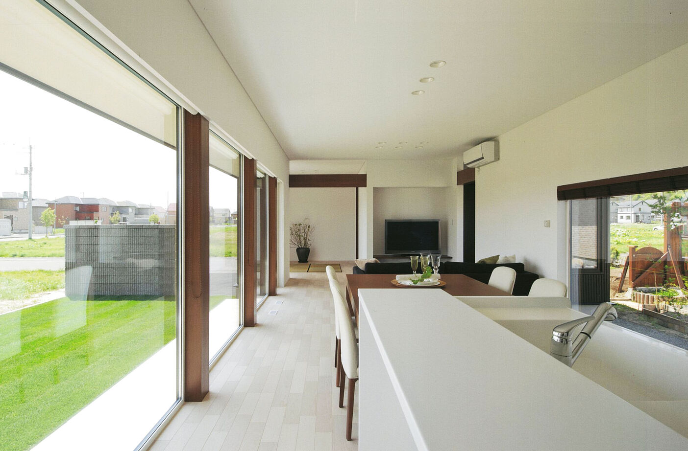 ホーム企画センター 昼夜で顔色を変える、大自然と暮らす平屋の建築実例画像2