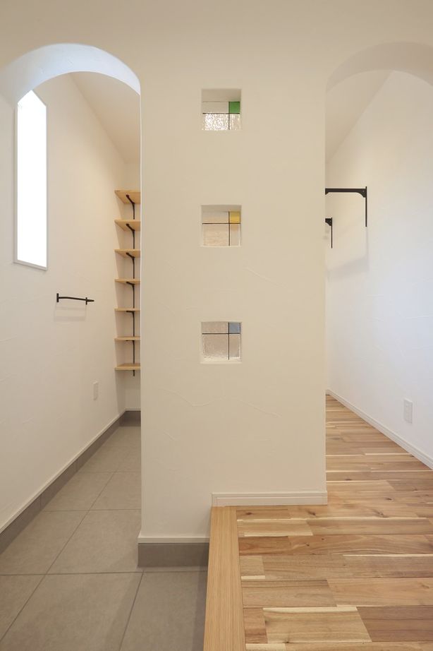 Toiro　四季の住まい 【デザイン/自然素材/2階建て】漆喰や無垢の床で上質な「ナチュラルテイストの家」の建築実例画像8