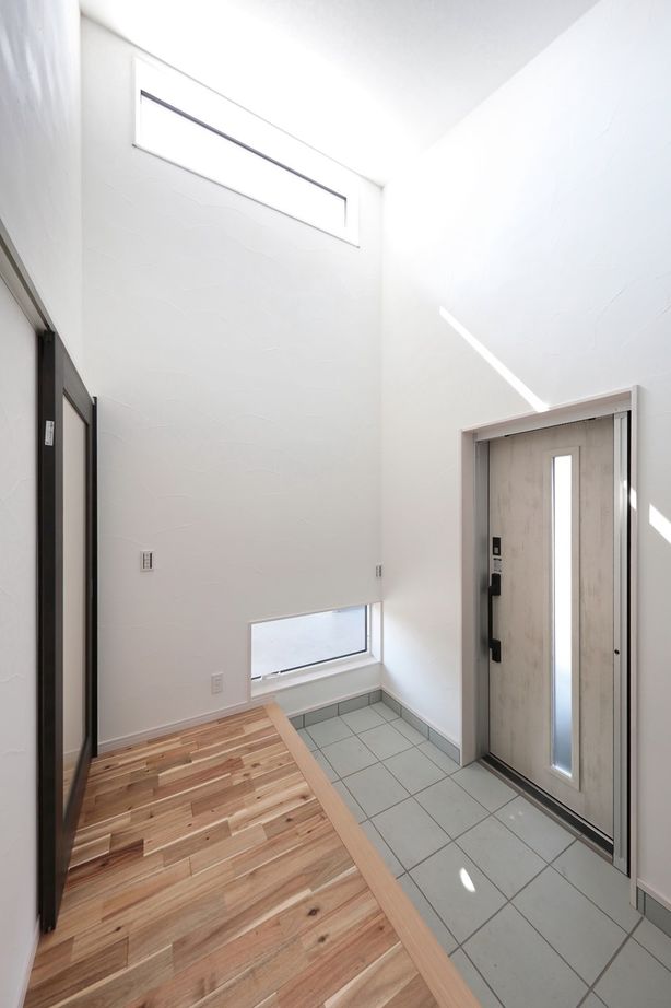 Toiro　四季の住まい 【平屋/自然素材】視線をコントロールした設計がポイント「ビルトインガレージのある平屋」の建築実例画像5