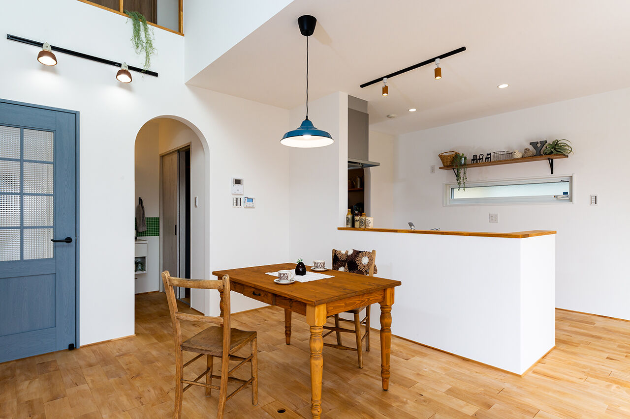 ハウススマイリー 【スキップフロア／キッズスペース／吹抜け】どんどん増える、家族の想い出…。ギャラリースペースのある家の建築実例画像2