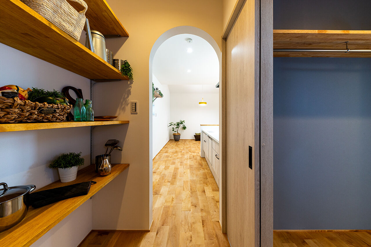 ハウススマイリー 【スキップフロア／キッズスペース／吹抜け】どんどん増える、家族の想い出…。ギャラリースペースのある家の建築実例画像6