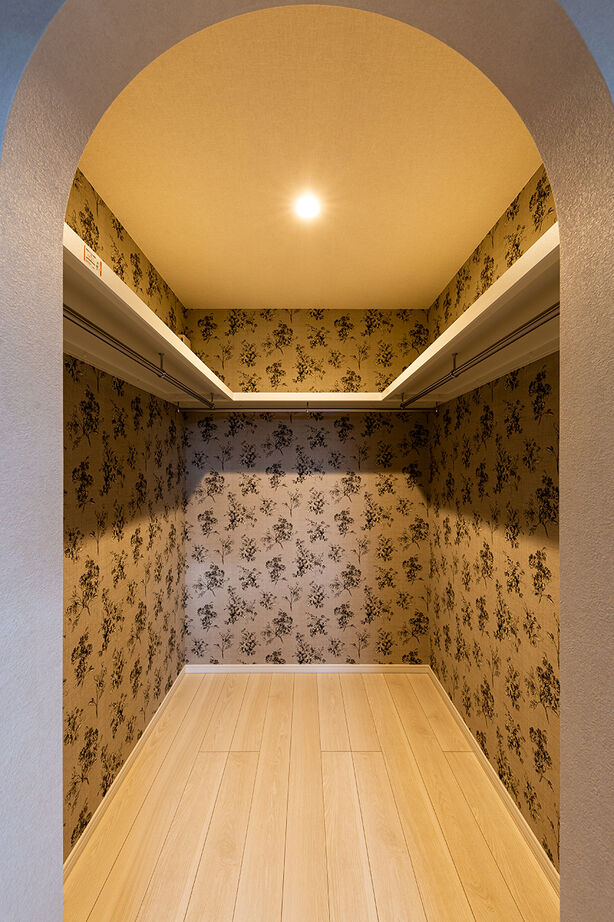 ハウススマイリー 【玄関収納／回遊型動線／ライブラリースペース】ニュアンスカラーの内装に、包まれるような安心を感じる家の建築実例画像8