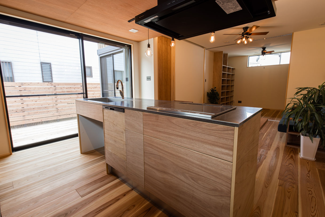 KEN建築工房 【河内長野市/平屋/2000万円台】家の中には造作家具がいっぱい！自然素材をふんだんに使用した平屋のお家の建築実例画像5