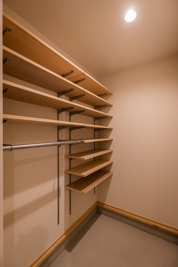 KEN建築工房 【河内長野市/平屋/2000万円台】家の中には造作家具がいっぱい！自然素材をふんだんに使用した平屋のお家の建築実例画像9