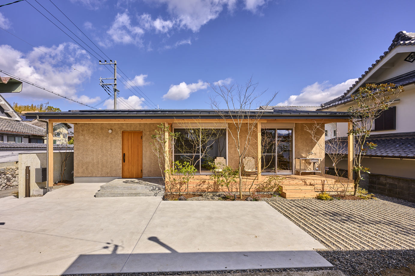 KEN建築工房 【大阪府富田林市/平屋/3000万円台】何気ない毎日を特別にする家の内外が大らかに繋がる平屋の建築実例画像