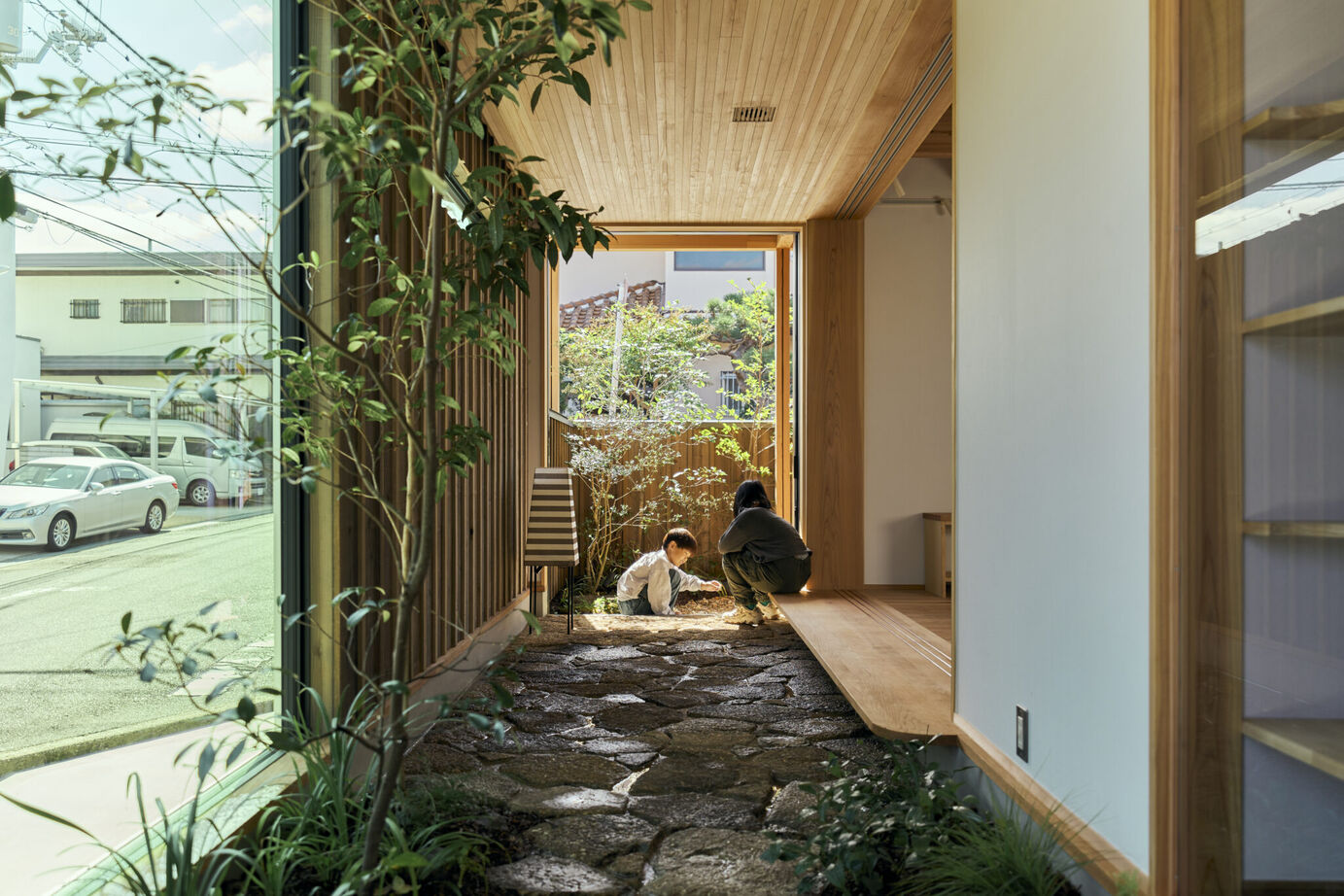 KEN建築工房 【大阪狭山市/猫と暮らすおうち】帰宅するたび心が丸くなる 猫と緑と暮らす家の建築実例画像2