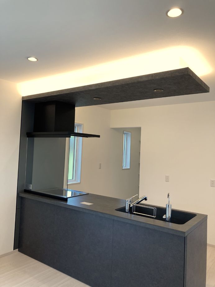 YUTORIE富山 【1537万円/35坪/ZEH住宅】20代ご夫婦が選んだ、将来を見据えたシンプルで快適な家の建築実例画像2