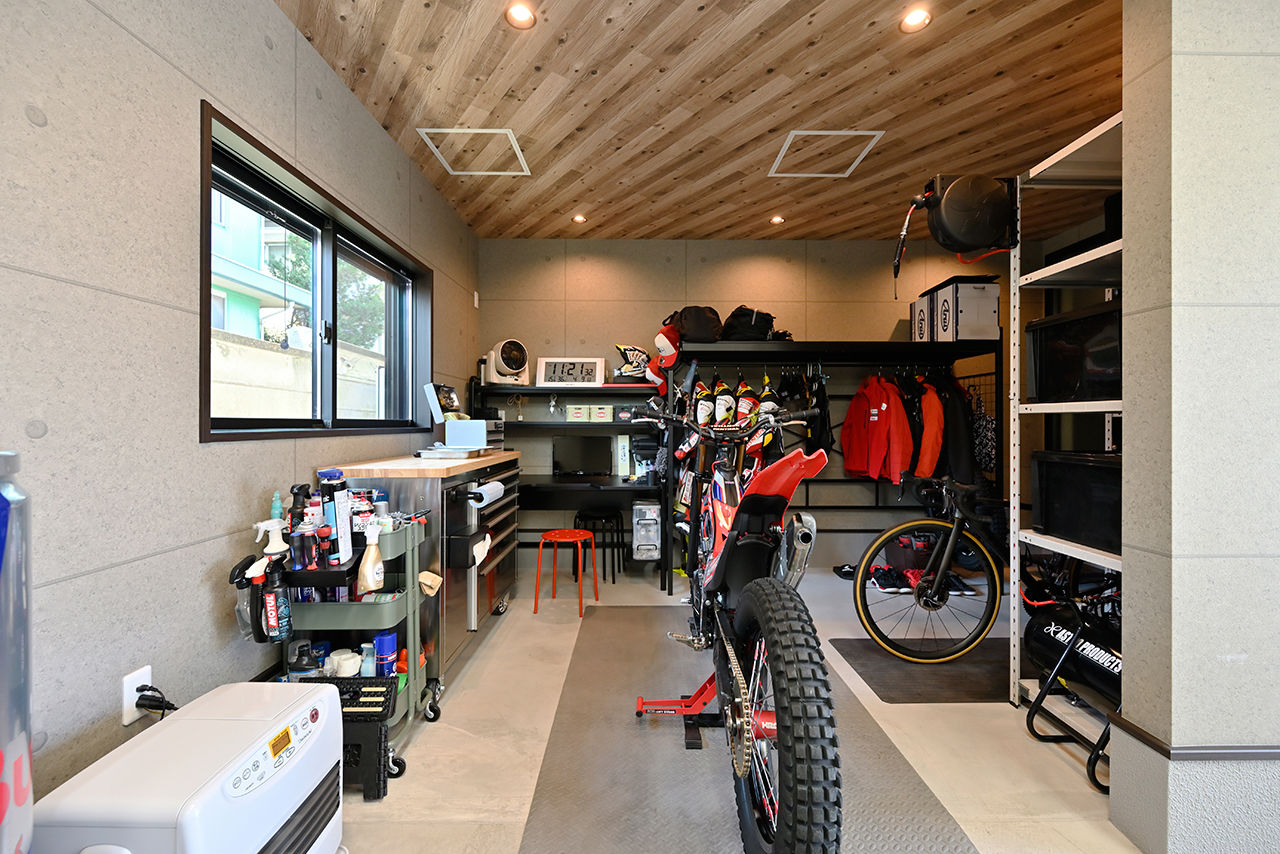 クレバリーホーム立川店／デザイノ 【2500万円～2999万円／インナーガレージ／間取図有】充実のガレージ×癒しの空間。「好き」を詰め込んだ家の建築実例画像2