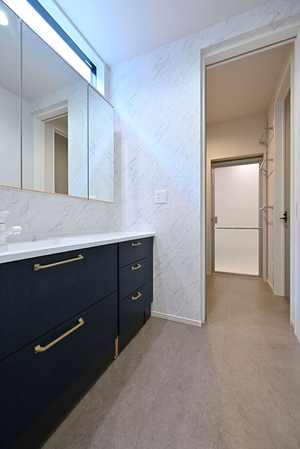 クレバリーホーム立川店／デザイノ 【2500万円～2999万円／吹抜け／間取図有】明るく開放的なLDK。HEAT20のG2レベルの高い断熱性で年中快適の建築実例画像8