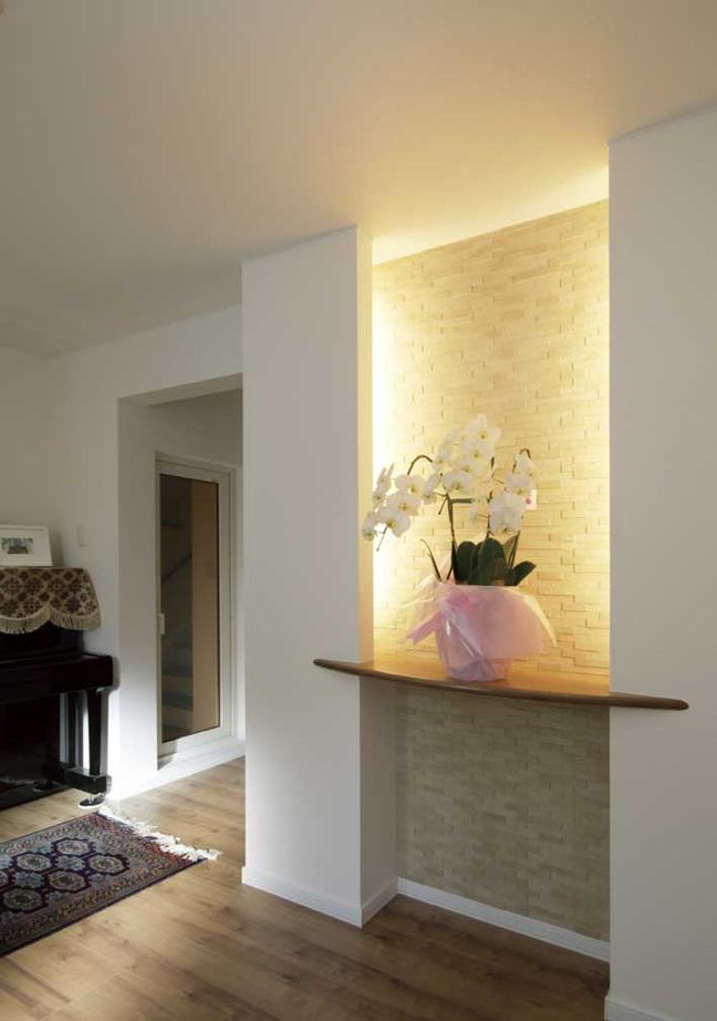 住まいのクワザワ 狭小地を活かした3階建て　総タイル、明るい家に大満足（夫婦＋子ども3人）の建築実例画像6